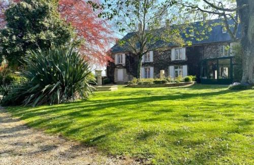 Saint-Vigor-le-Grand Apartment | Prieuré de la Chesnaie x Melrose