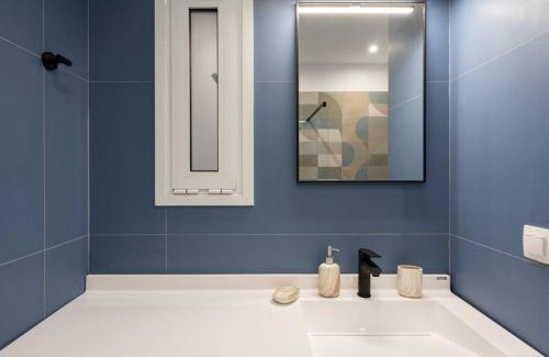 Neapoli Apartment | Prime 3-BR Exarcheia Abode