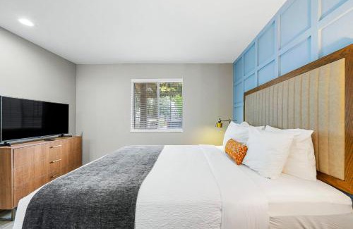 Garden Hills Apartment | Prime Buckhead Chic Condo in Atlanta