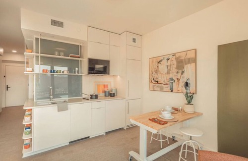Old Fourth Ward Hotel | Prime Downtown Stay Near Ponce City Market| Rooftop View Access | 4 Units