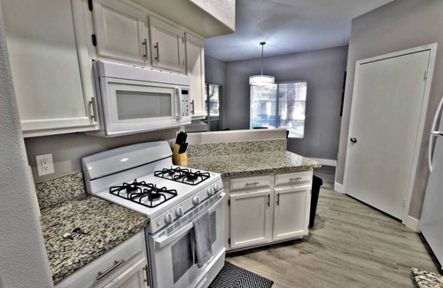 Enterprise Condo | Prime Location Near Shops, Dining, Bars like Stoneys and Enterntainment