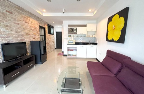 Patong Apartment | Prime location near the beach, market & nightlife