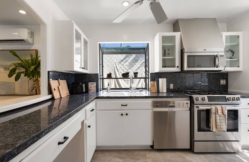Culver - West House | Prime Mar Vista location, 10 mins To The Beach
