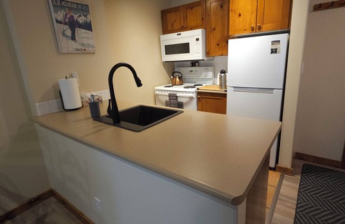 Sun Peaks Condo | Prime Ski In/Ski Out Condo in the Heart of Sun Peaks Village