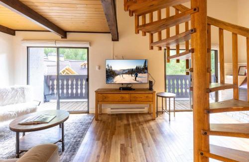 Warm Springs House | Prime Ski-in/Ski-out Condo at Edelweiss