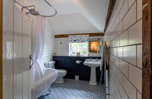 Bridge House | Primrose Cottage at The Shippe