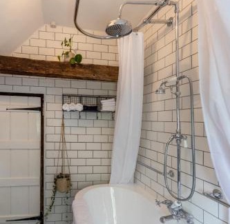 Bridge House | Primrose Cottage at The Shippe