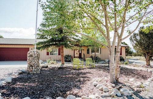 Buena Vista House | Princeton View 3BR w/perfect backyard for dogs