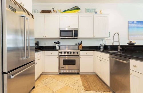 Islamorada House | Pristine pool front home w/ocean views Anglers 148