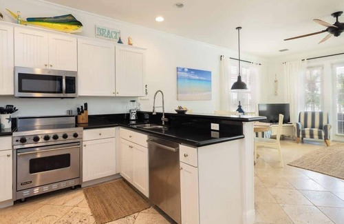 Islamorada House | Pristine pool front home w/ocean views Anglers 148