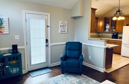 Bellamy House | Private 2 BD 1 Bath Suite