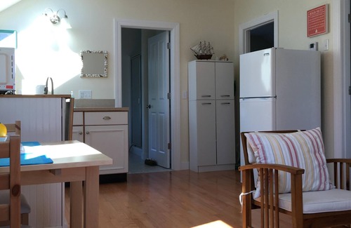 Block Island Cottage | Private 2BR Peach Cottage. Easy walk to Old Harbor!