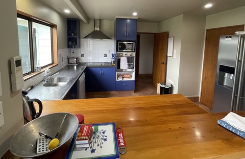 Parkvale House | Private and Tranquil, Village Outskirts