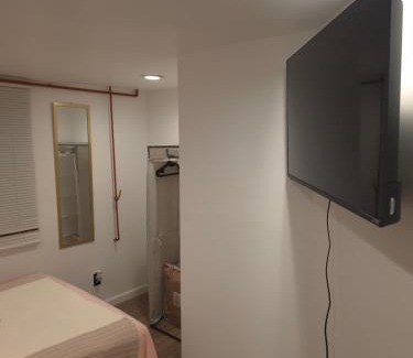 Baywood House | Private Area & Access to Home, Rooms In Bayshore