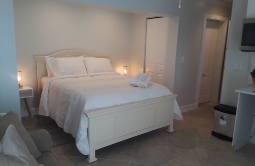 Atlantis House | Private Atlantis Retreat