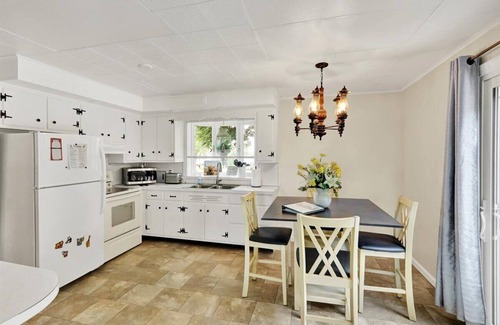 Paradise House | Private & Charming Cottage In Rural Lancaster County - 5 mile from attractions