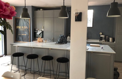 Puente Genil Villa | Private contemporary villa with large pool in own land - JULY AVAILABILITY