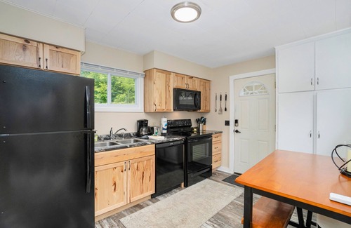 Bear Lake House | Private dog-friendly hideaway w/Free WiFi & firepit - close to Crystal Mountain