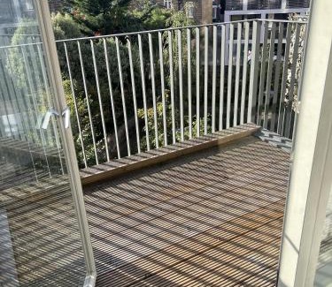 Ladywell Apartment | Private Flat in London