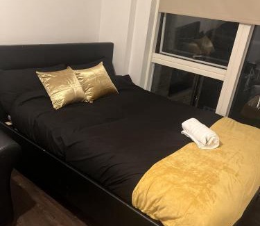 Ladywell Apartment | Private Flat in London
