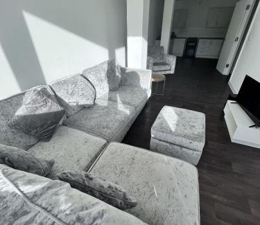 Ladywell Apartment | Private Flat in London