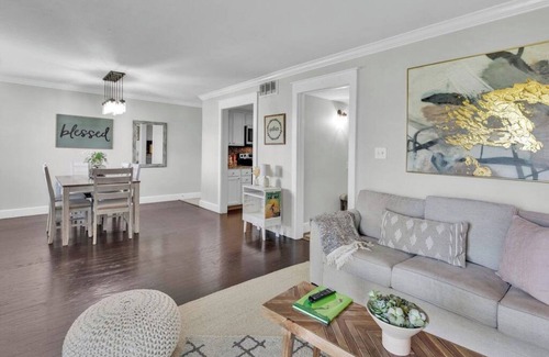 Shalimar Condo | Private Gated Community 2BR Condo Close to Beaches