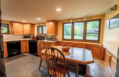 Hunter House | Private Getaway 10 Mins From Hunter & Windham Mountain