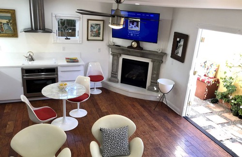 Carlsbad Cottage | Private Guest house in Luxury Villa on the beach!