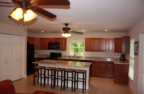 Oakes Estates House | Private Guest House on Acreage