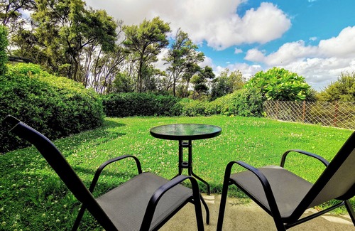 Paremoremo House | Private Guest Suite in Stunning Rural Location