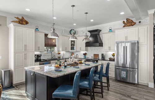 Bahama Beach House | Private Gulf Front Home/Pool/Tiki Bar/Wifi 7 bed 7.full and two .5 baths