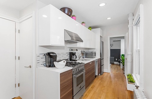 Harsimus Cove House | Private home 15 mins from NYC!