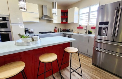 Isabela House | Private home in Isabela, PR with Basketball court, big pool with jacuzzi