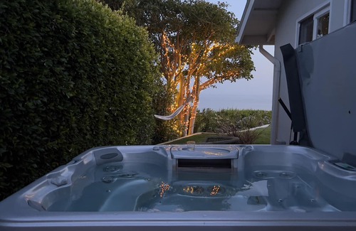 Western Malibu House | Private home with 180 degree view of Pacific Ocean and short walk to Zuma Beach.