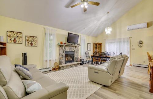 Pocono Summit House | Private Hot Tub Lakefront Poconos Home!