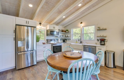 Talladega House | Private Hot Tub: Stunning Logan Martin Lake Home