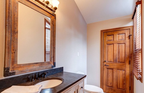 Breckenridge Heights House | Private House Hottub 1.5 miles from DownTown Breck Gondola