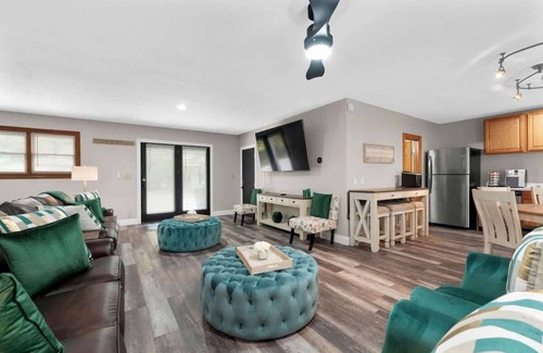 Westerville House | Private I Pool Table I Bar I Studio I House I Roku