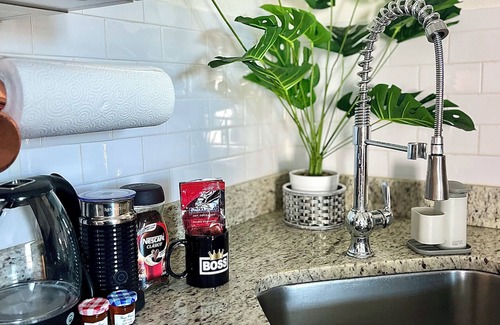 North Hyde Park House | Private King Suite;Downtown tampa Home; nSOHO, Bayshore and Channelside paradise