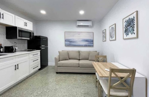 Coral Way Apartment | Private King Suite in Miami