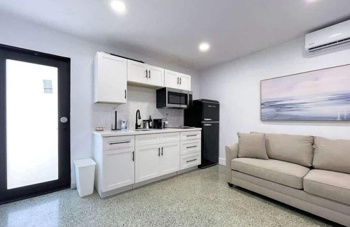 Coral Way Apartment | Private King Suite in Miami