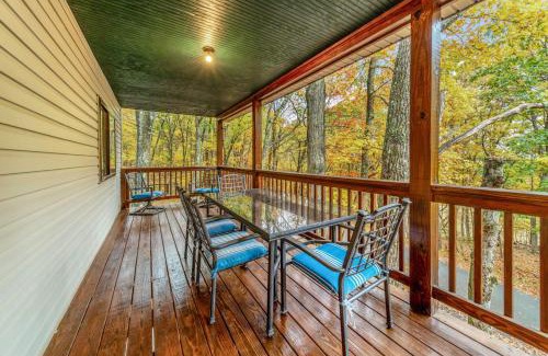 Terra Alta House | Private Lake Beach Cabin w Golf Pool Fire pit