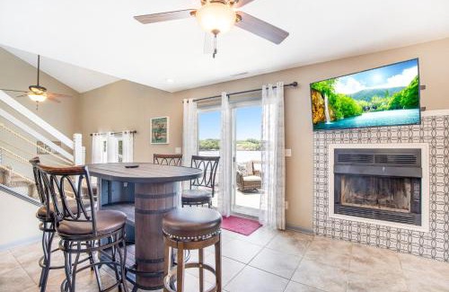 Camdenton House | Private Lakefront Pool, Amazing Dock Sleeps 26