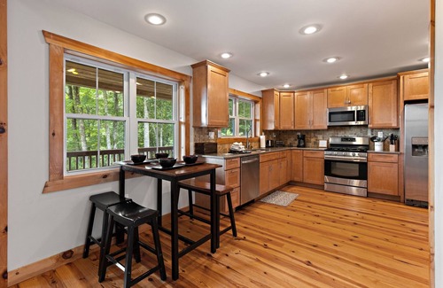 Vilas Cabin | Private Lodge with Long-Range Views