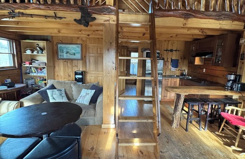 Drayton Valley Cabin | Private Log Cabin Rental
