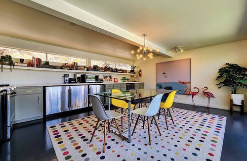 Cahuilla Hills House | Private Mid-Century modern home in Palm Springs Indian Canyon.