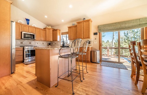 Woodland Park House | Private Mountain Summer Get-a-way. End of July Special!