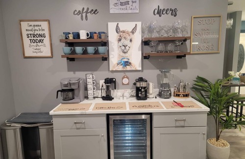 Kingston House | Private NEWLY Renovated 4 BED Family Friendly Home near URI, Beaches, Weddings.