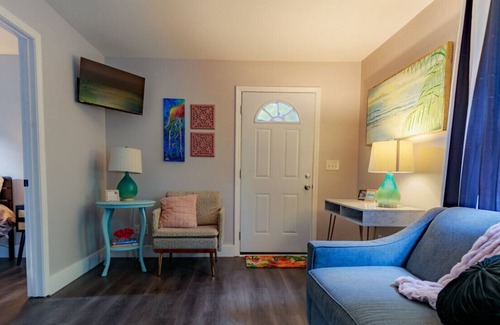 Fort Walton Beach Apartment | Private one bedroom apt close to the beaches and downtown