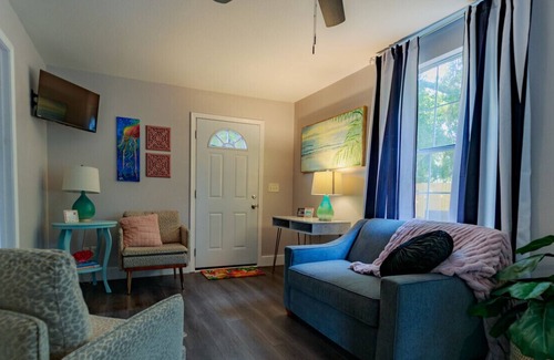 Fort Walton Beach Apartment | Private one bedroom apt close to the beaches and downtown